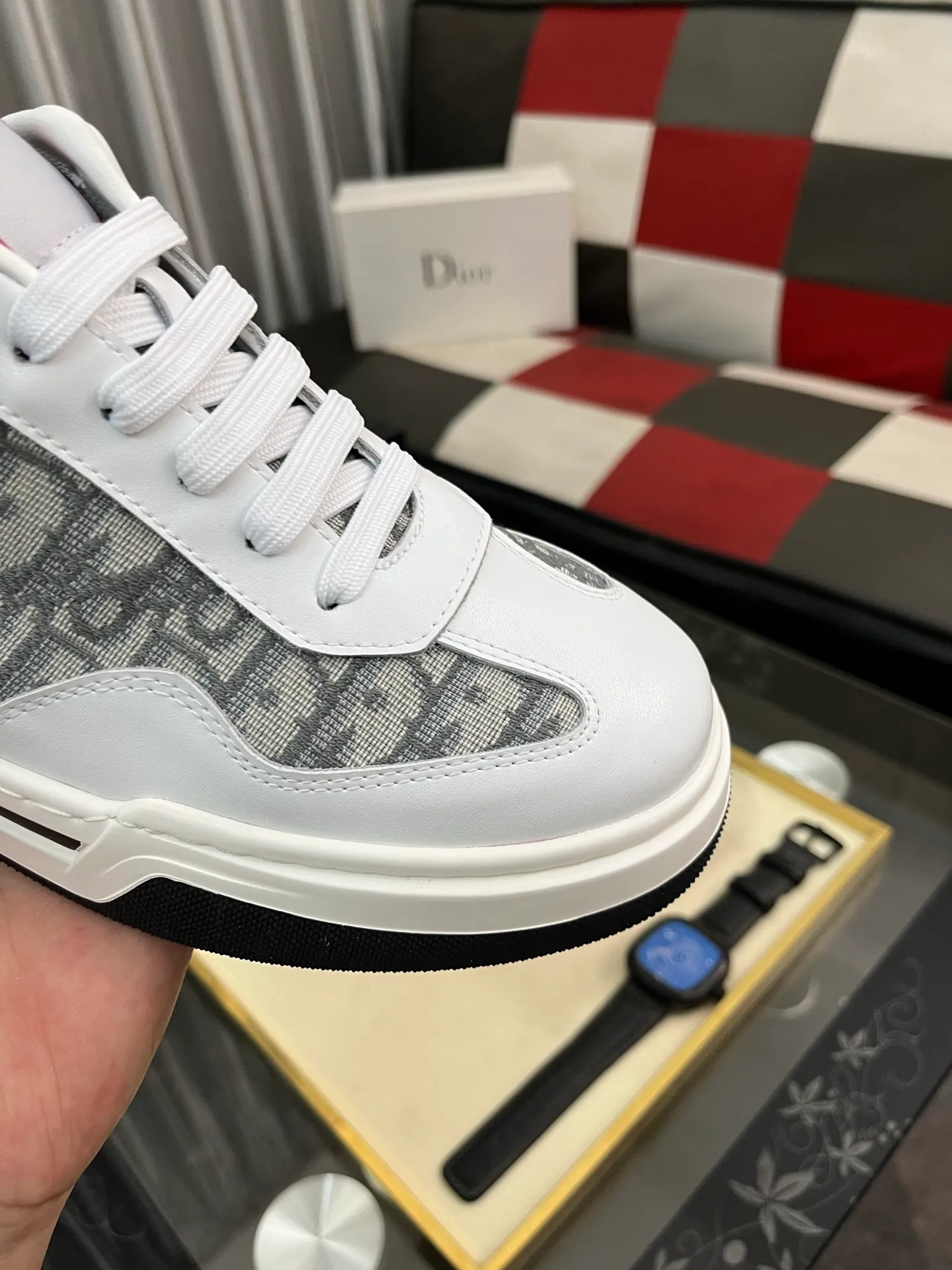 Men's men's shoes 💰420⌚️⌚️[Dior] 25ss new product B01 moral training shoes. The toe size design is a bit wider. The upper foot comfort is perfect. The threads are beautiful. Perfectly adaptable to trousers. Decorated with various classic details. Ideal for daily styling. Can be matched with various casual items to create exquisite looks. Fabric: First layer cowhide/lining sheepskin TPU original outsole Code number: 38-443️⃣Colors available